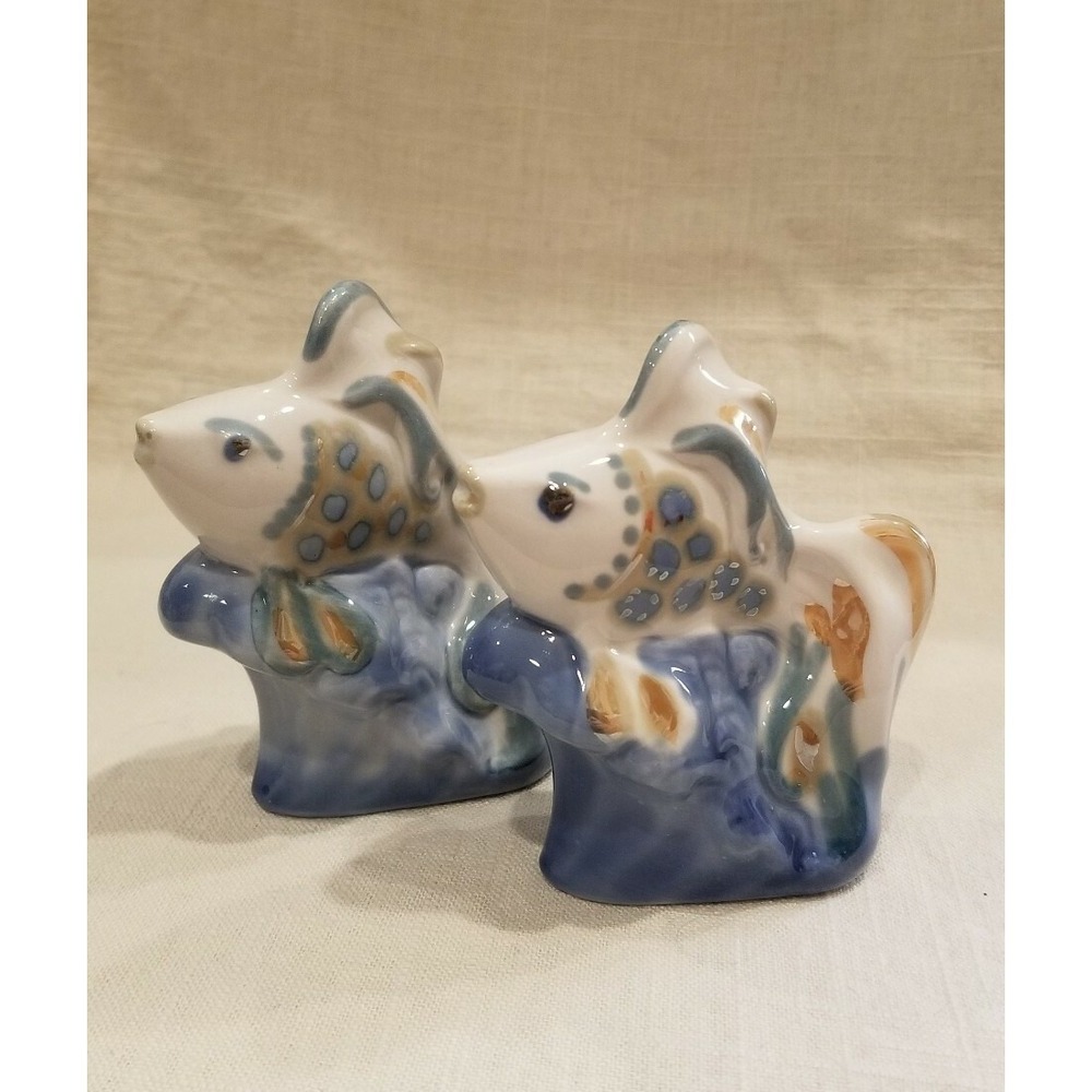 Pair Of 2 Vintage Koi Fish Figurines Marked. 3.75"‎ Tall